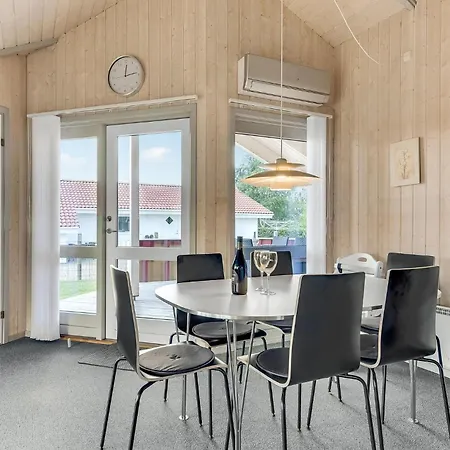 Gorgeous In With Sauna Holiday home